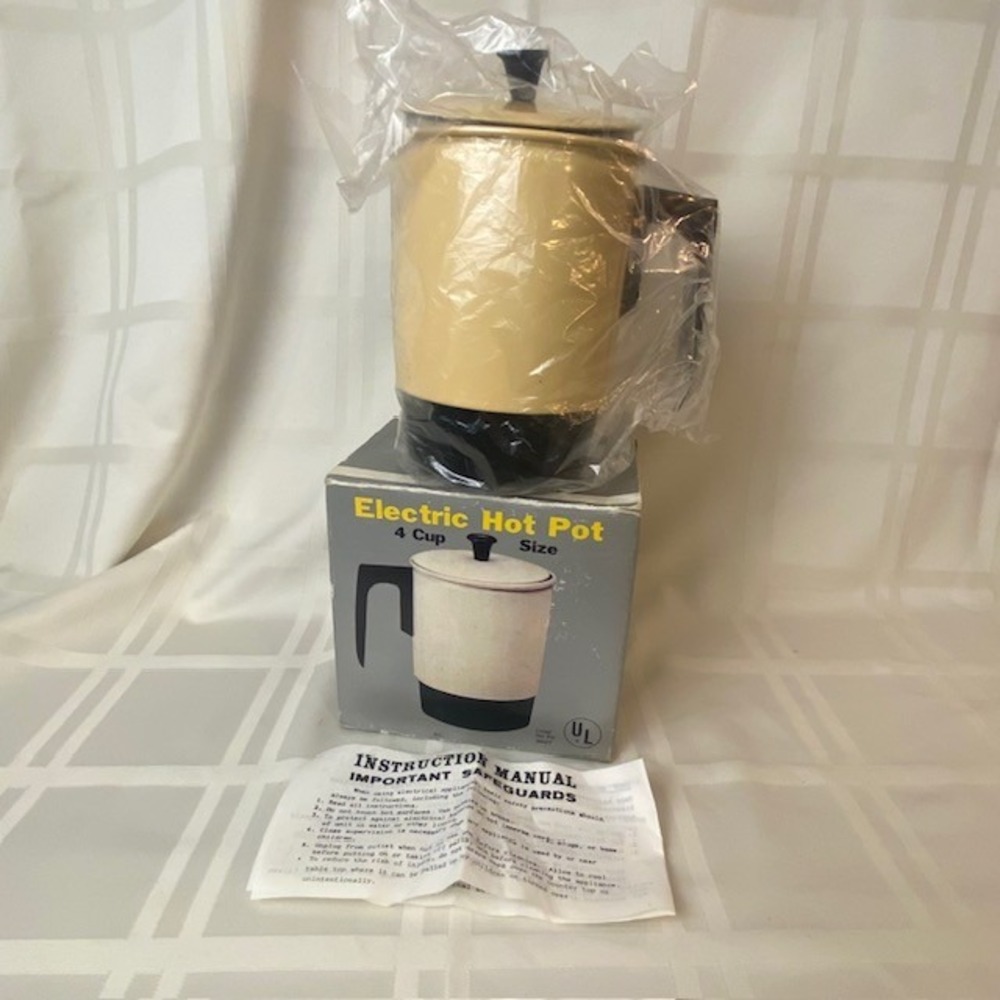 Vintage Nanco Electric Hot Pot 4 Cup Harvest Gold Enameled Aluminum 3C-402 New